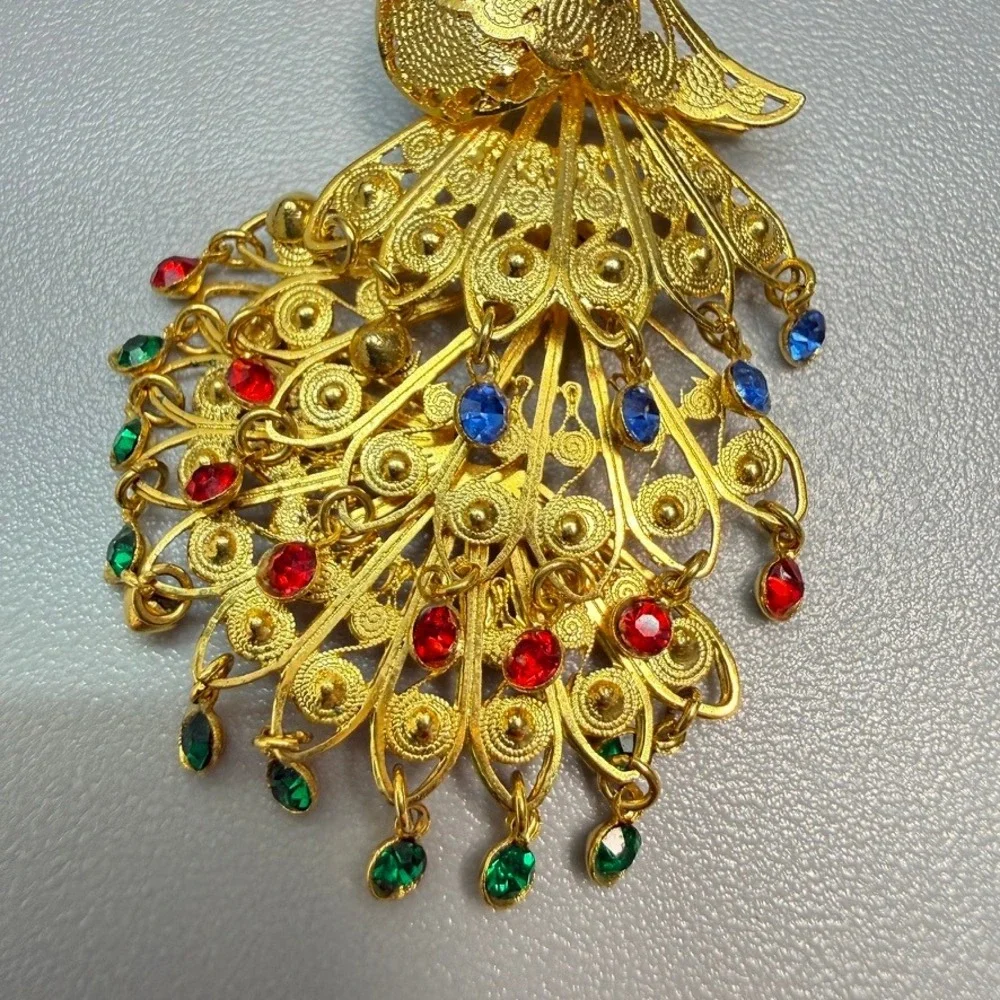 Vintage Gold Tone Filigree Peacock Brooch with Rhinestones Moving Tail